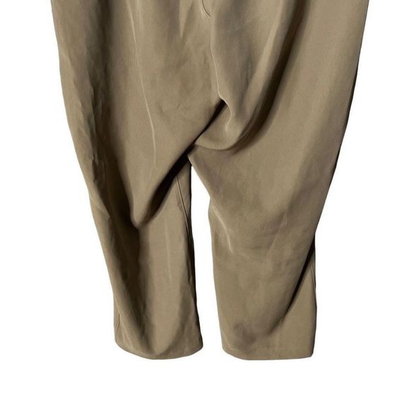 Lululemon On The Fly Crop 10 - Picture 6 of 6